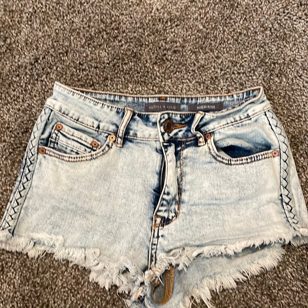 Kendall & Kylie High Rise Size: 3
